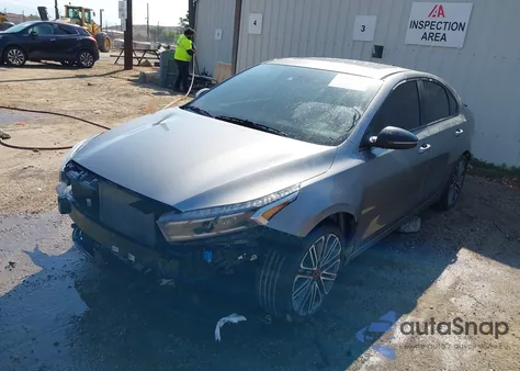 2024 Kia Forte Gt из США, поврежденный, VIN 3KPF44AC4RE800867